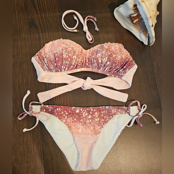 L*SPACE Ariel celestial print bandeau top and matching bottom. - Picture 4 of 8